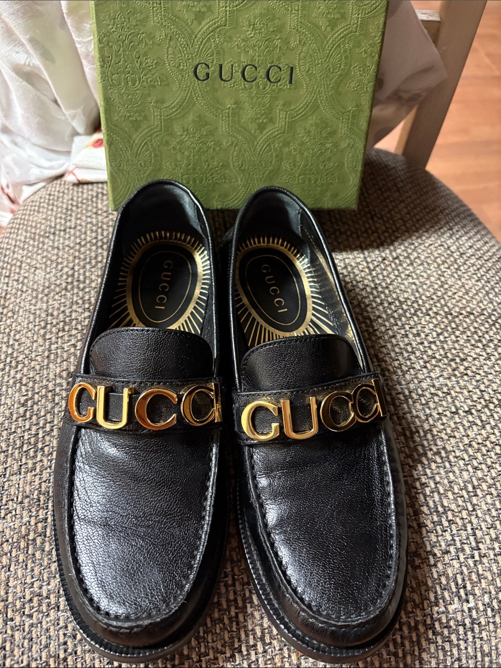 Gucci Black Leather Women’s Loafers with Gold Logo